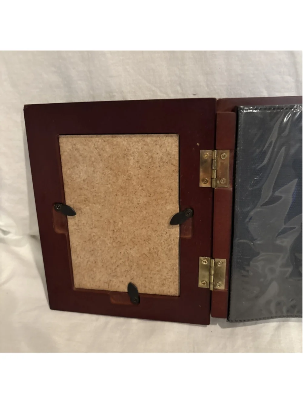 Vtg Mahogany Wood Tabletop Picture Frame Book Oval 5x7